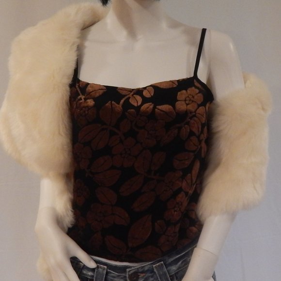 Tena Rae Custom OFF WHITE FAUX FUR COVER - Picture 5 of 8